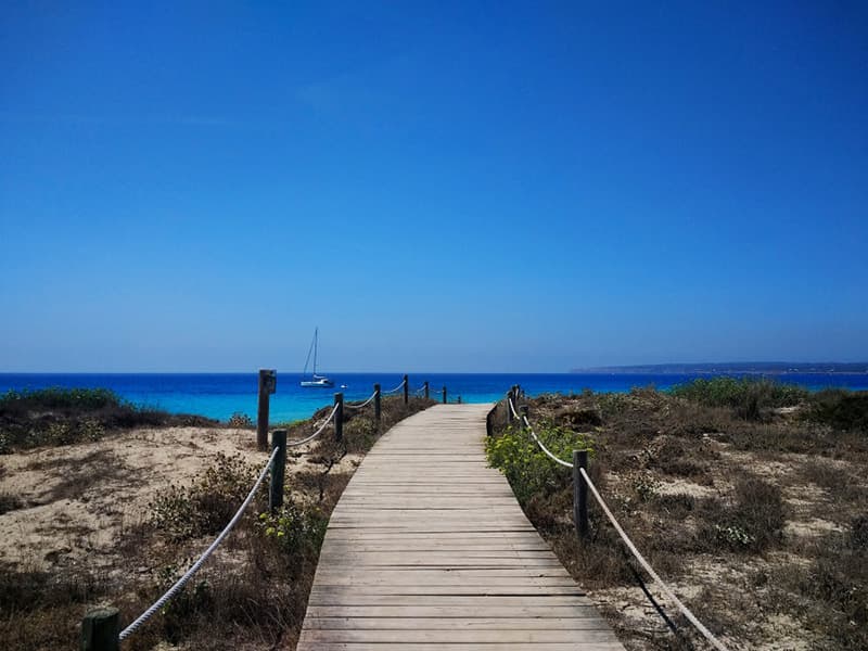 Выход к морю на пляж, Форментера фото