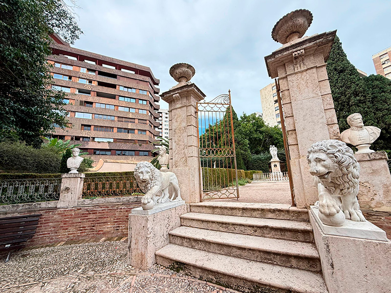 Парк Jardines Monforte, Pla del Real