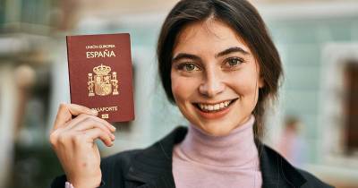 Испания продлила на год срок подачи заявлений на получение гражданства в рамках Закона о демократической памяти